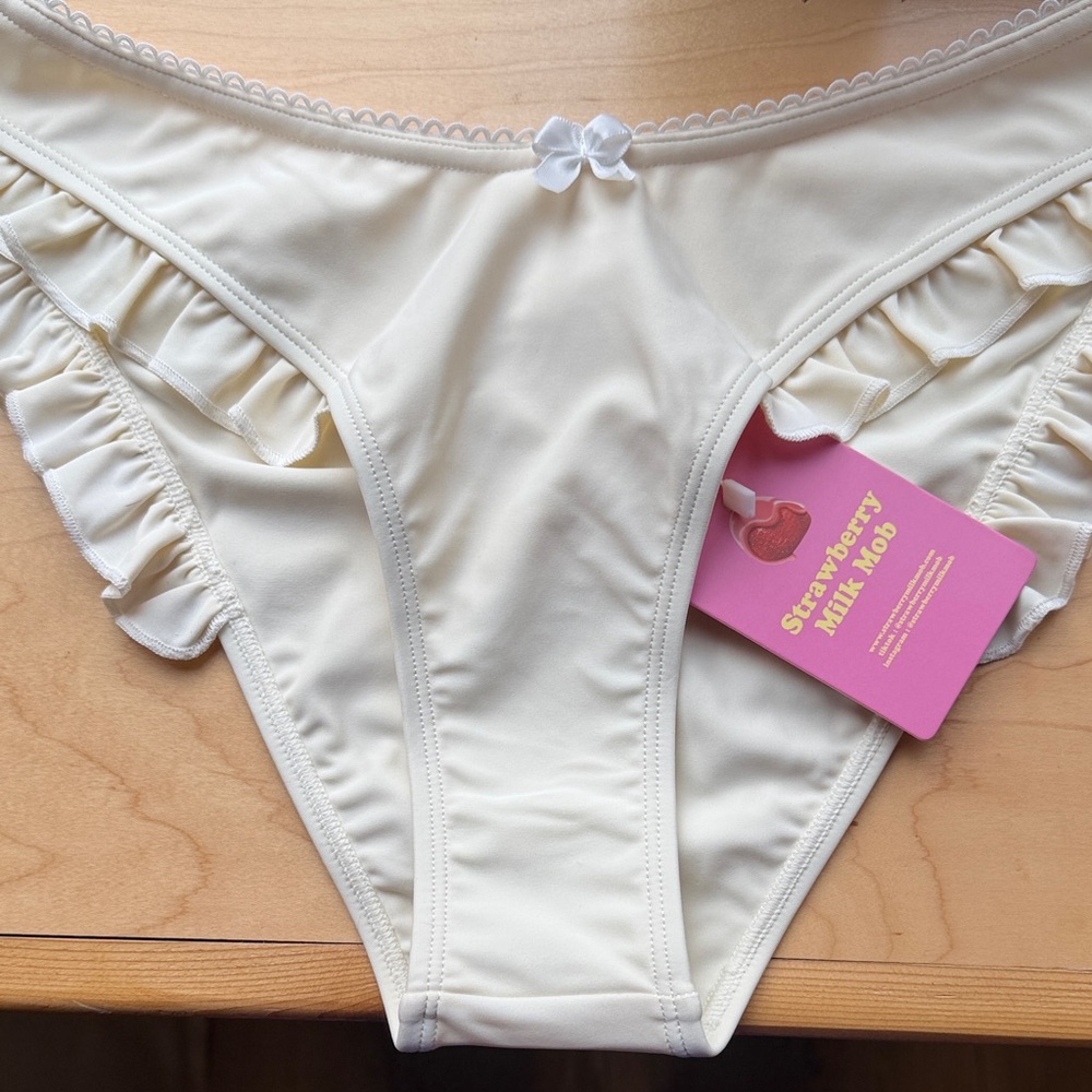 Strawberry Milk Mob Desert Cowgirl Bottoms